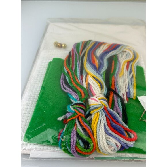 Janlynn Big Stitch Counted Cross Stitch 2006 10x10 Snowman Let it Snow Christmas - Picture 12 of 14